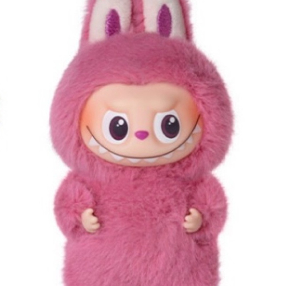 Q Pins for Love labubu